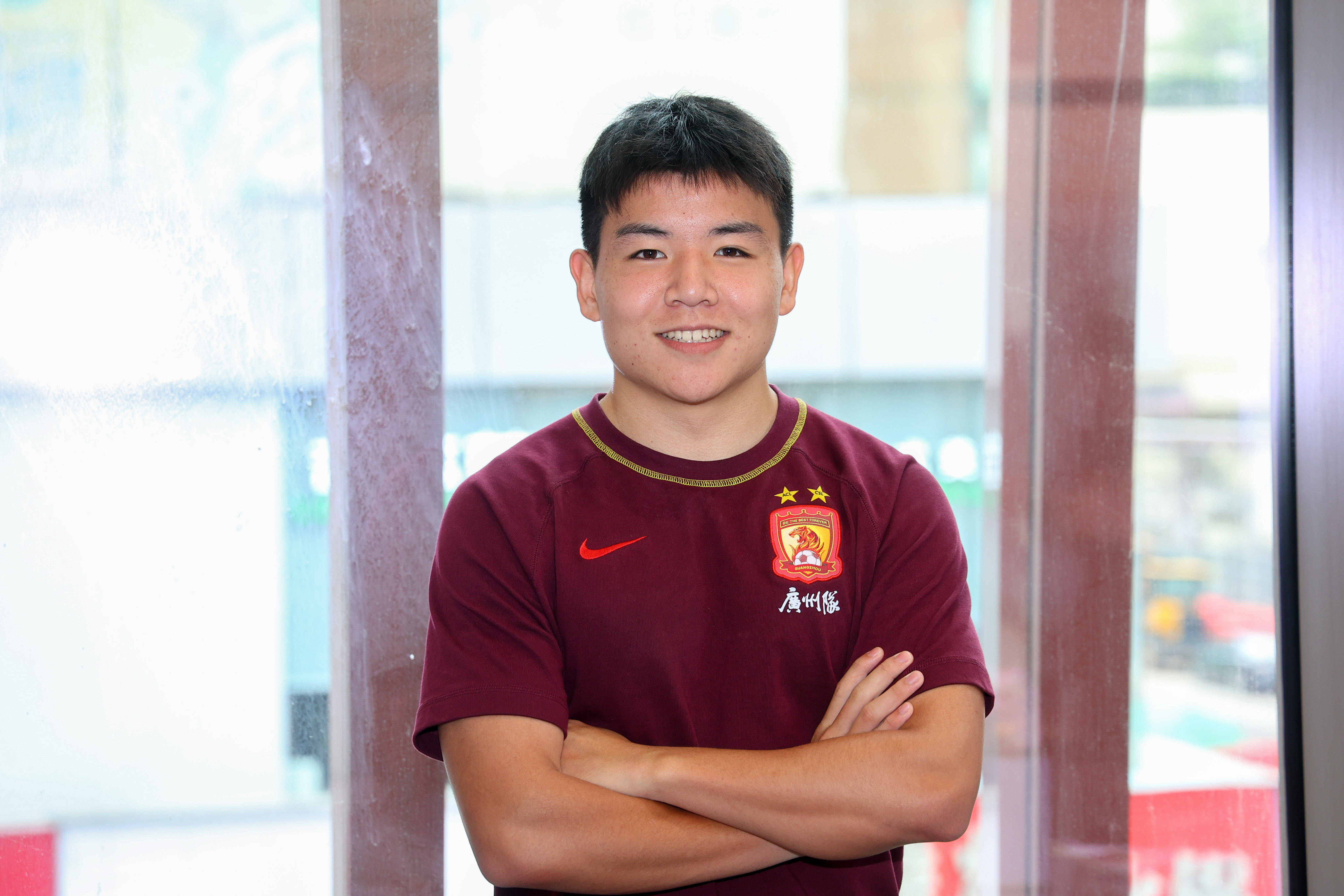 包含广州队爆发神级表现,中超被彻底压制,三杀的词条 包含广州队爆发神级表现,中超被彻底压制,三杀的词条