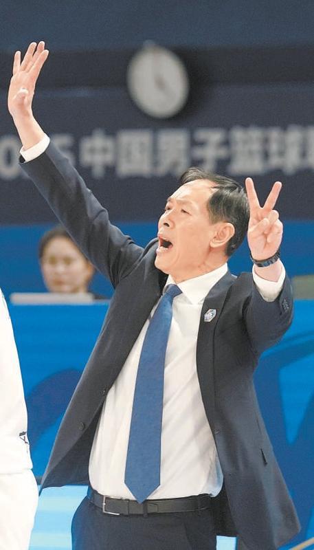 教练团队变动,新任教练信心十足 教练团队变动,新任教练信心十足