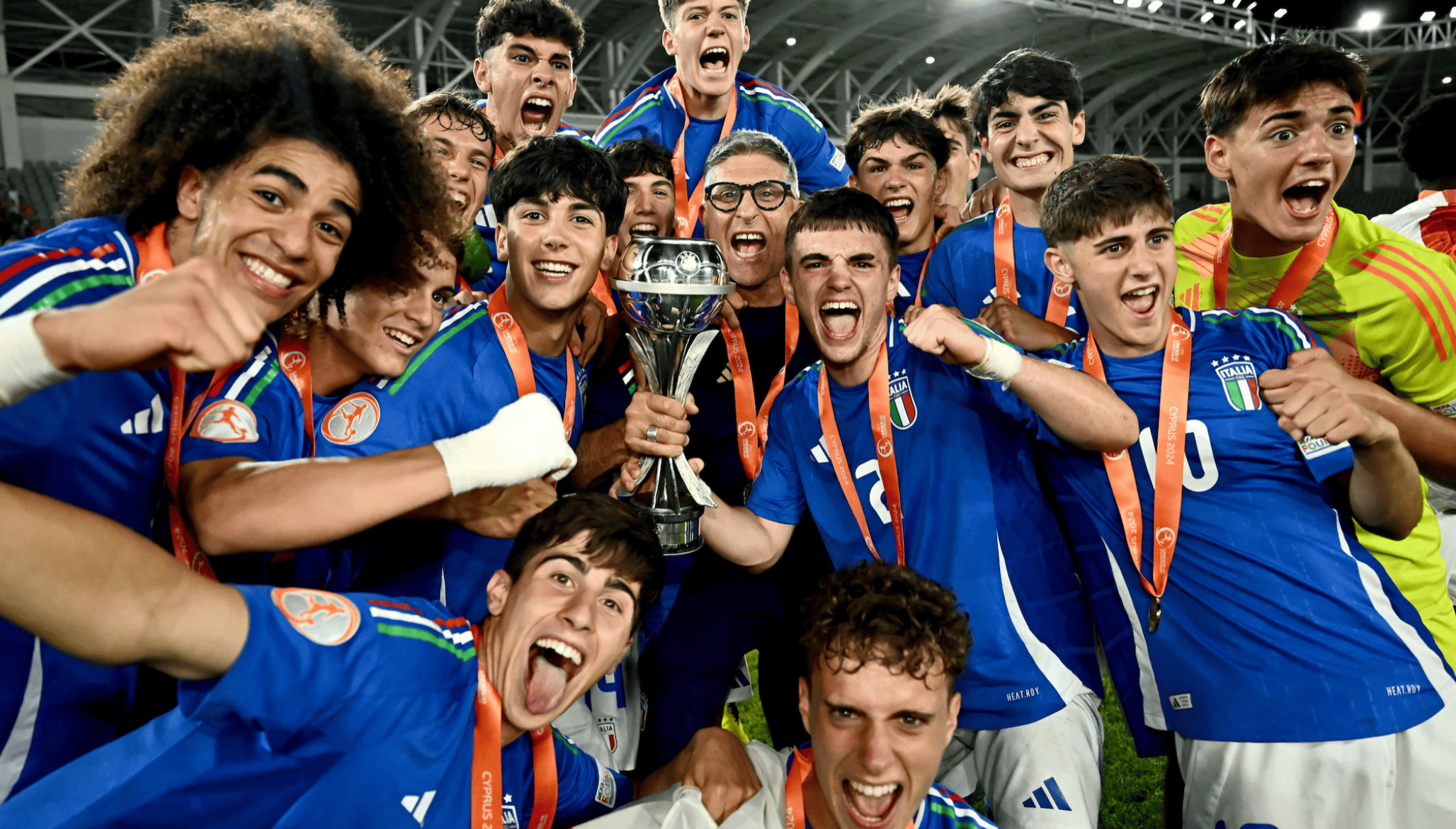 欧洲杯预选赛:球队全力拼搏,争夺晋级名额 欧洲杯预选赛:球队全力拼搏,争夺晋级名额