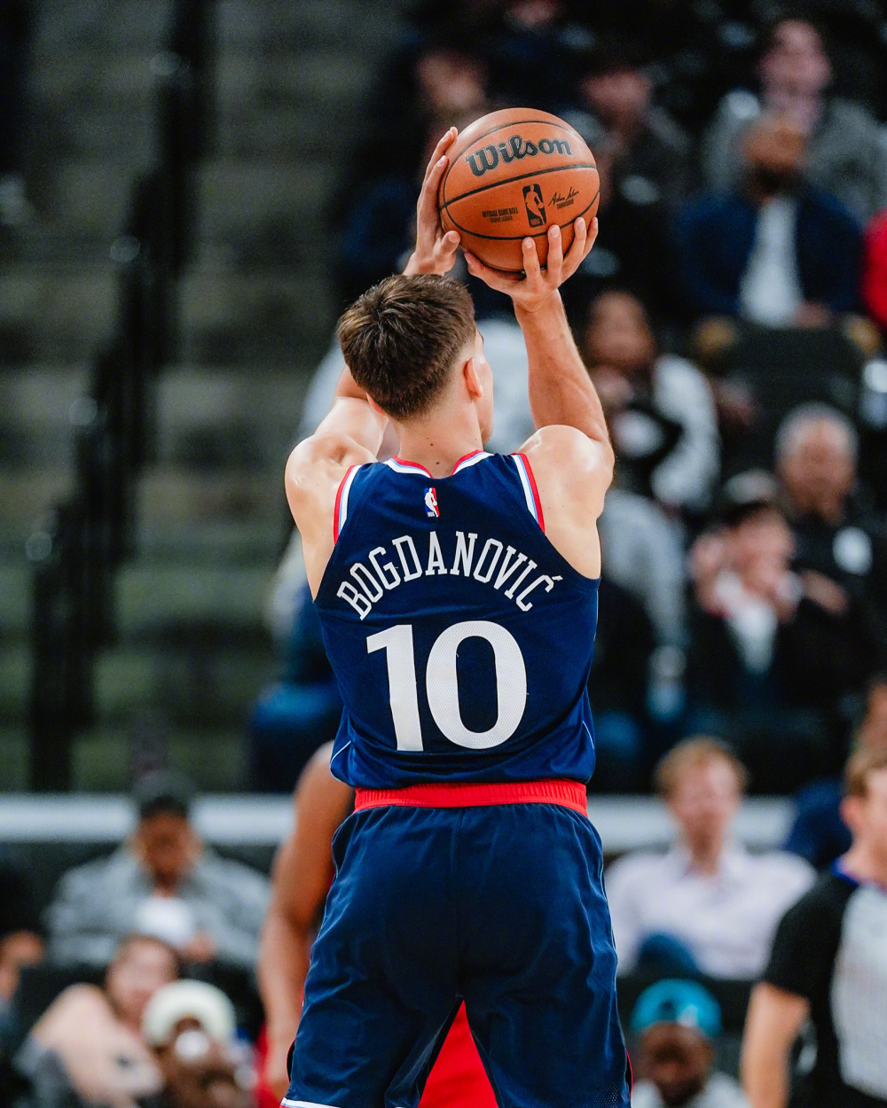 od体育app下载-快船横扫灵猫，莱昂纳德单场轰下50分再次刷新记录的简单介绍