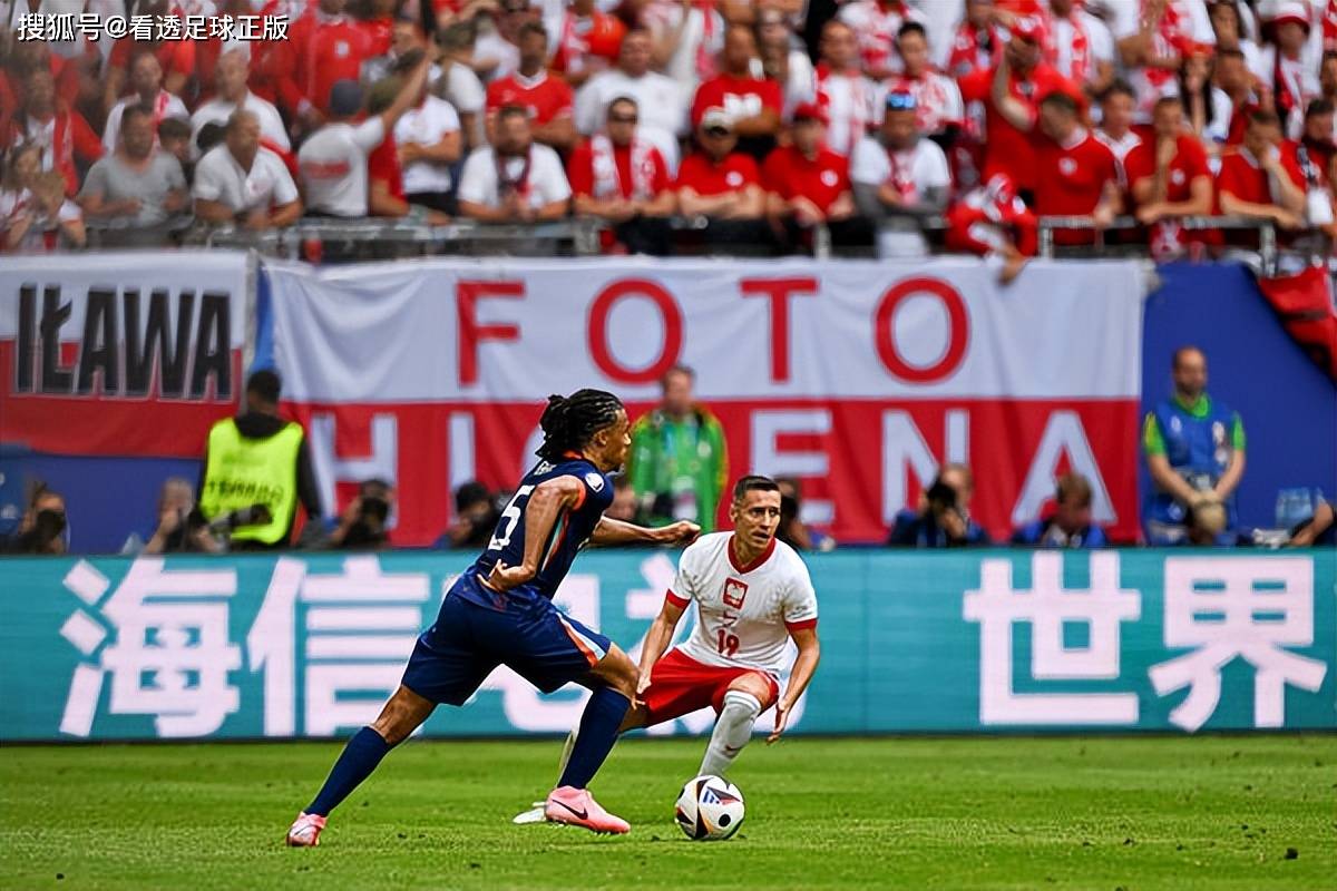 阿贾克斯球员表现出众,全队欲冲击欧洲冠军 阿贾克斯球员表现出众,全队欲冲击欧洲冠军