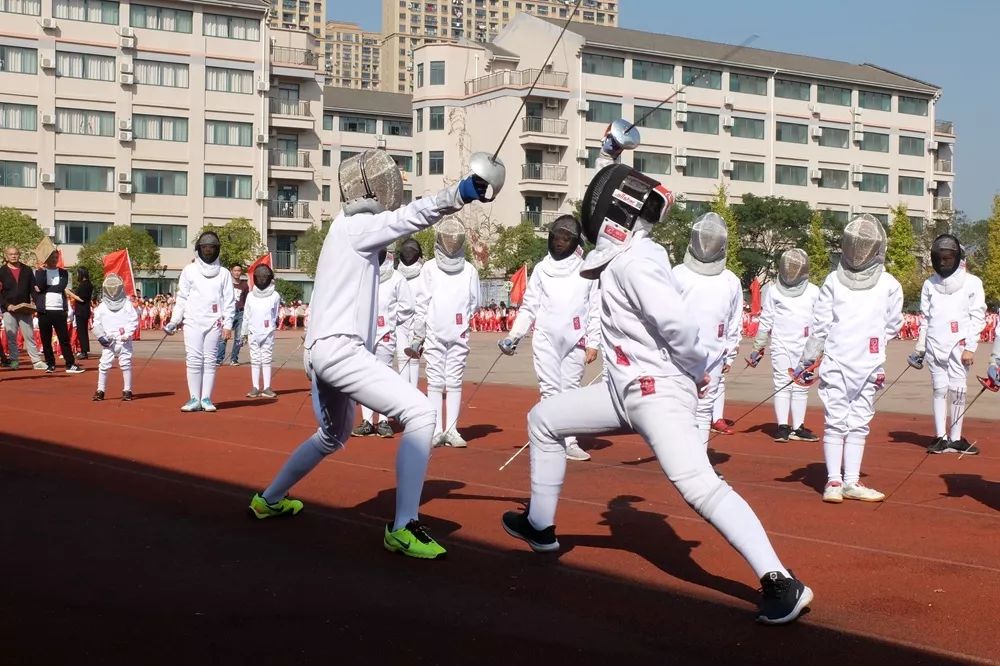 非洲区域赛击剑比拼赛举行,满场欢呼声的简单介绍 非洲区域赛击剑比拼赛举行,满场欢呼声的简单介绍