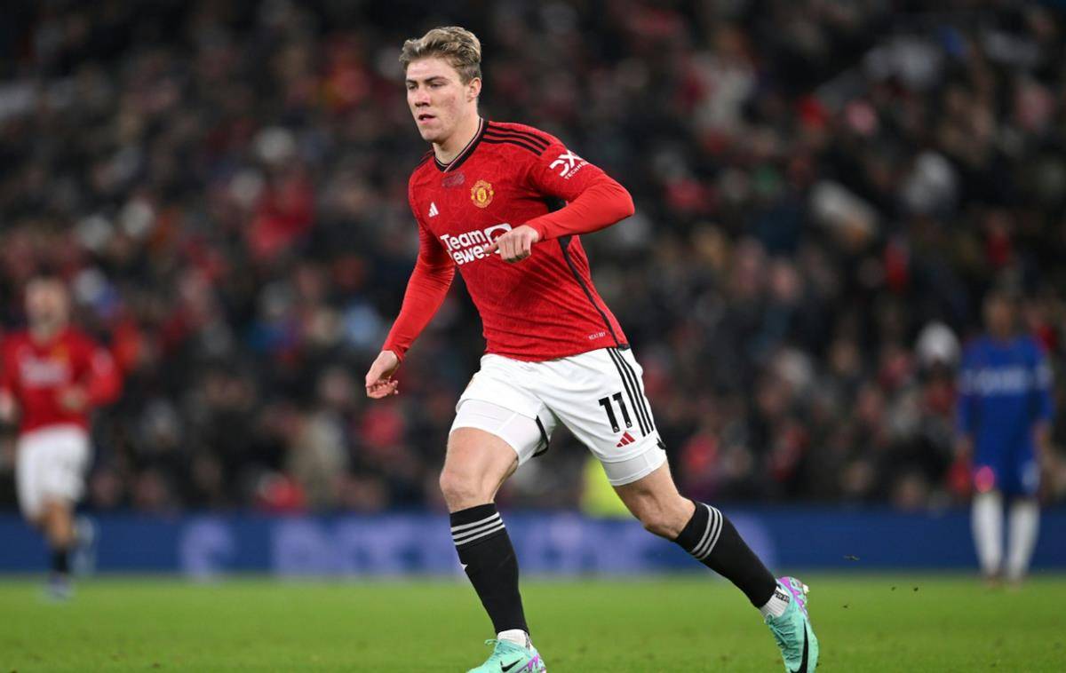 od体育官网登录网址-斯图加特新援表现出色，带来新的战术变化