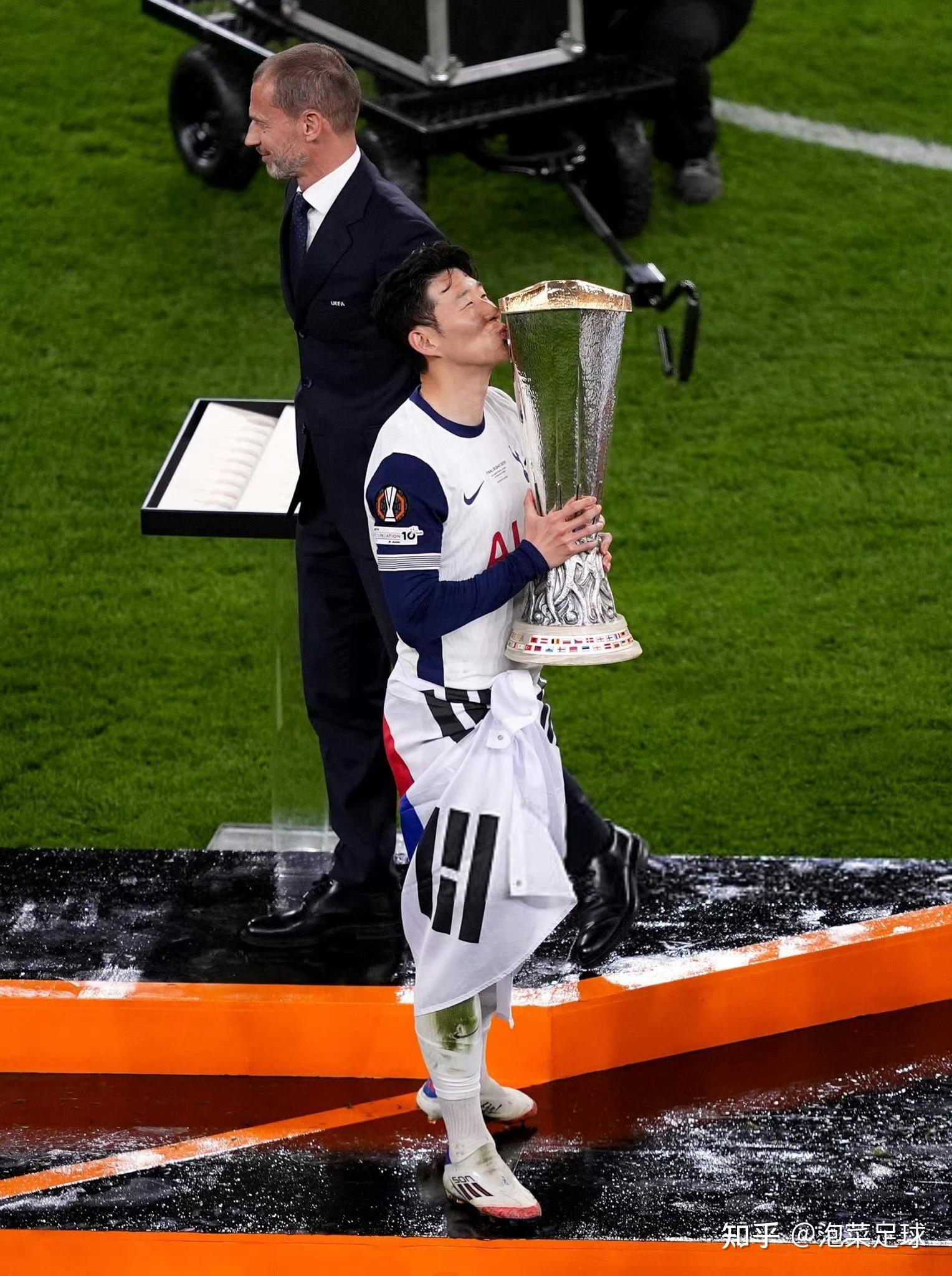 精湛技艺为球队带来暂时领先 精湛技艺为球队带来暂时领先