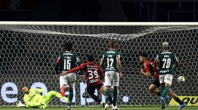 欧洲联赛中劲敌遭遇突然失利 欧洲联赛中劲敌遭遇突然失利