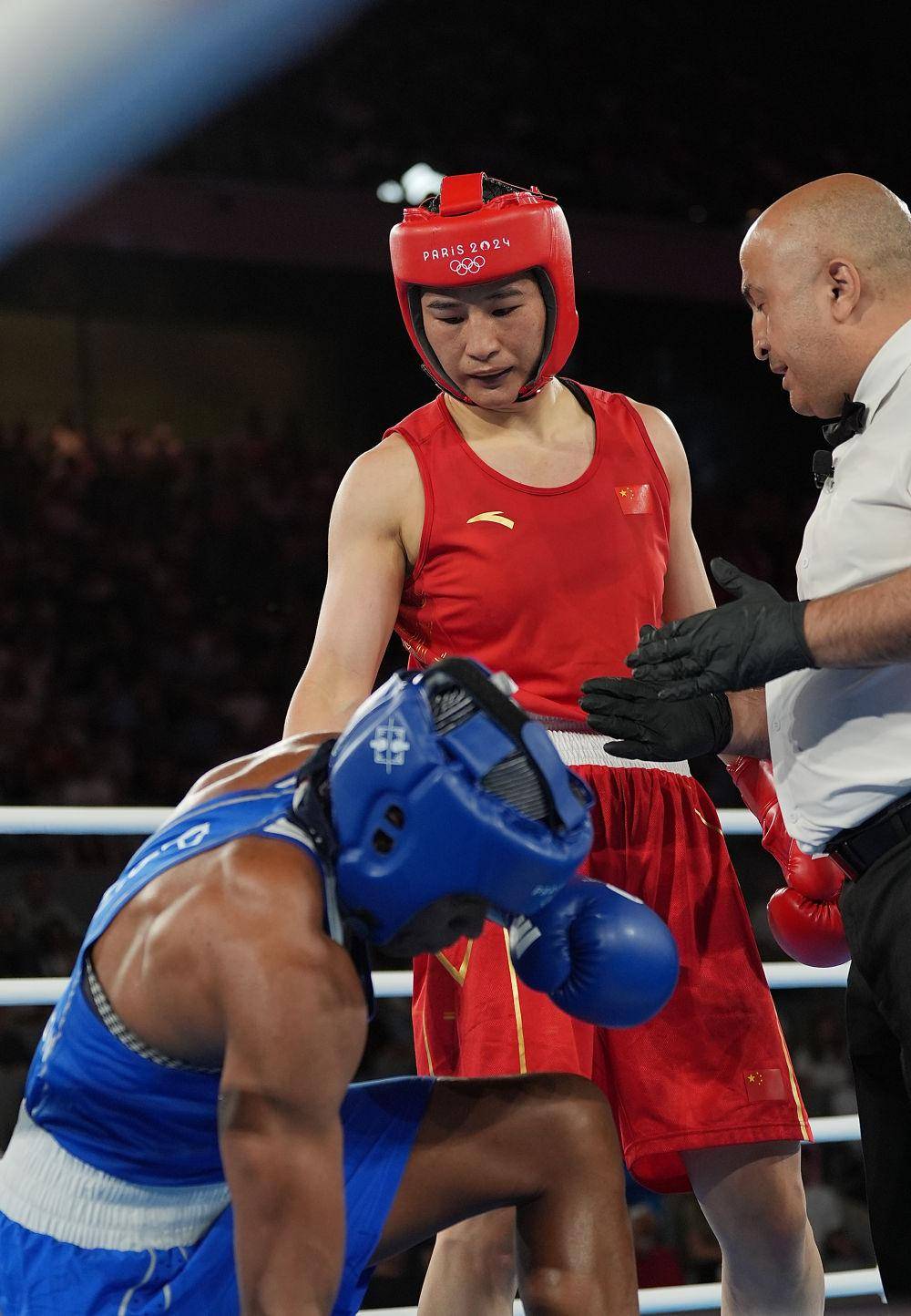 拳击比赛中选手拳脚功夫精湛获胜 拳击比赛中选手拳脚功夫精湛获胜