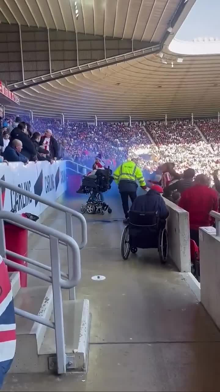 伯明翰城客场失利,惨败给桑德兰 伯明翰城客场失利,惨败给桑德兰