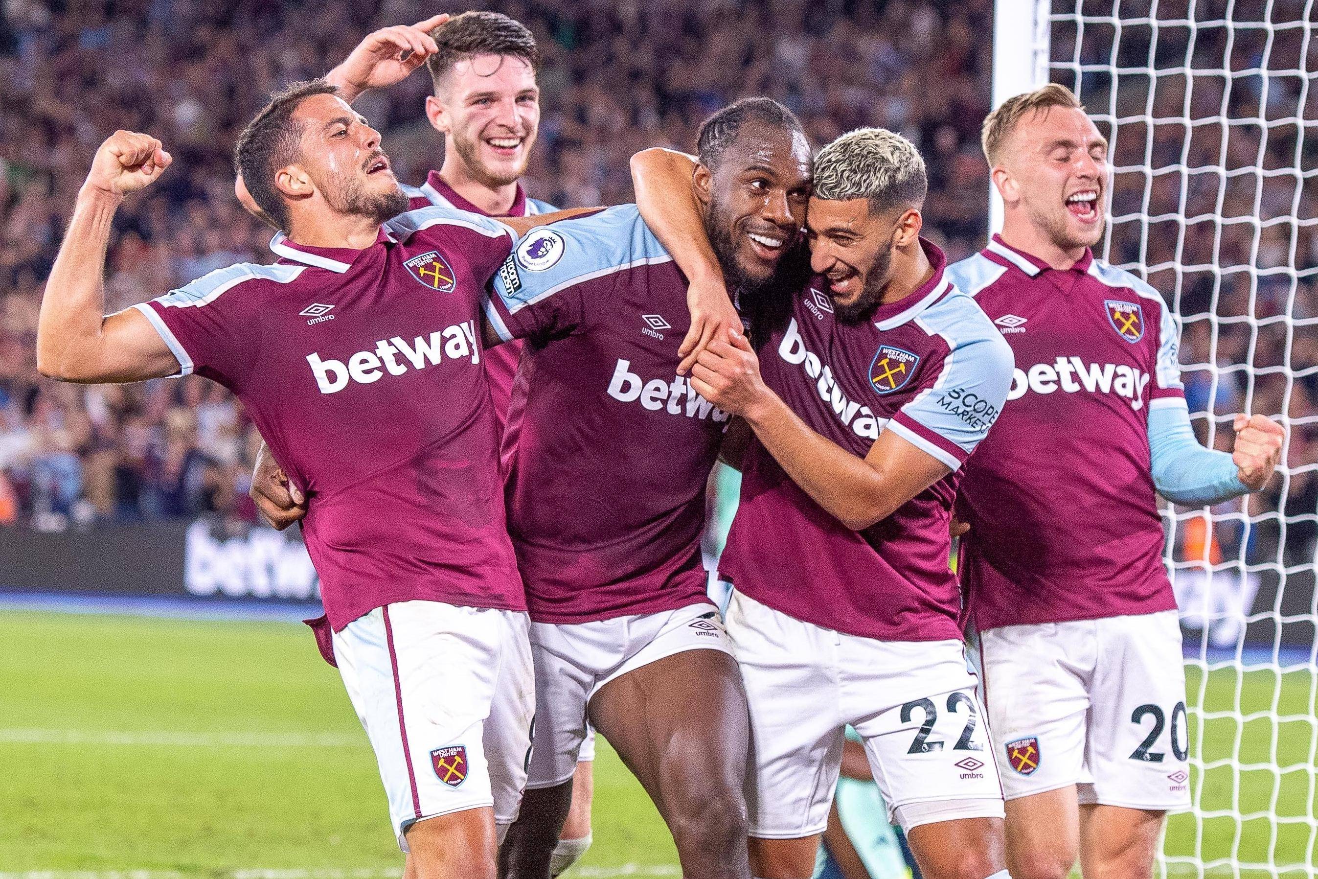 包含布莱顿战平利兹联,降级形势严峻的词条 包含布莱顿战平利兹联,降级形势严峻的词条